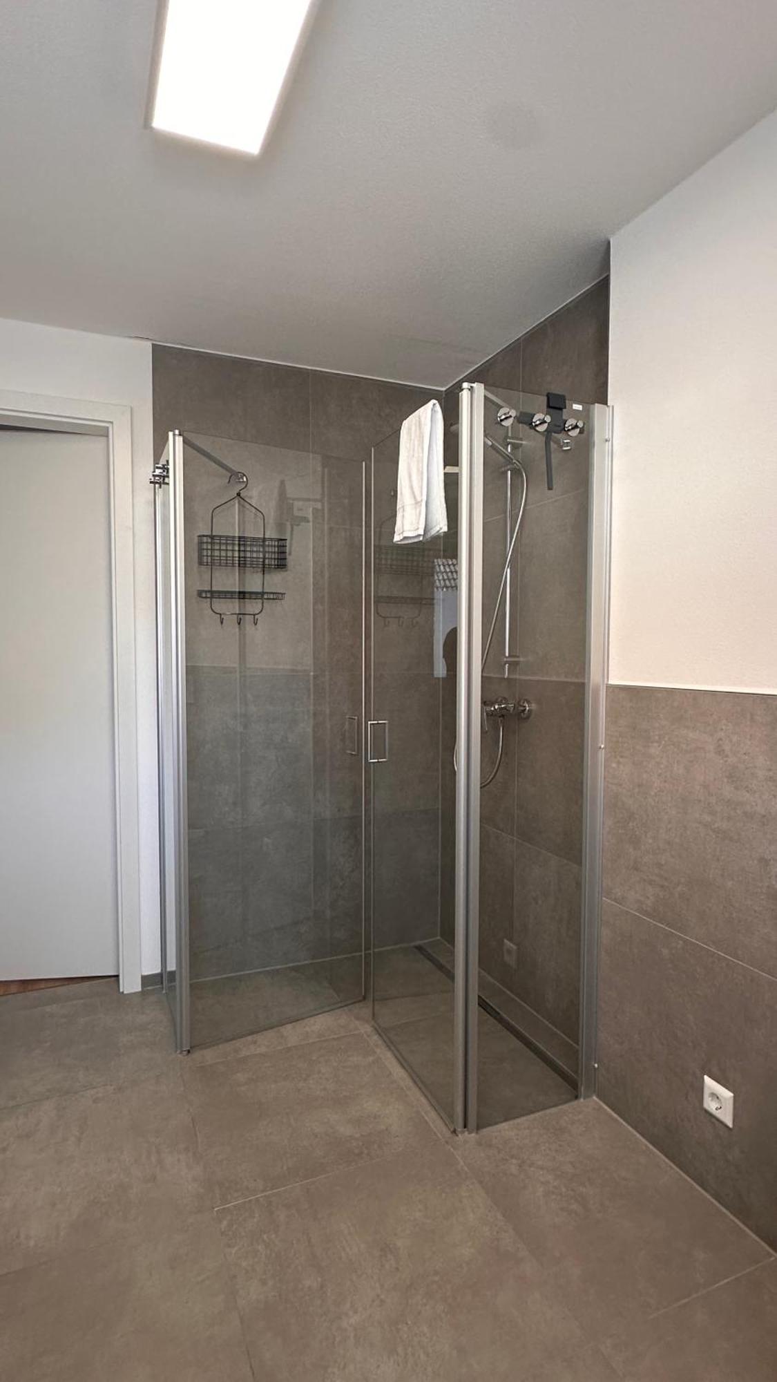 Amao-Pearl I Comfort Suite I 94Qm I Kingsize-Bett I Exklusiv Mit Balkon & Tiefgarage I Aufzug Offenburg Buitenkant foto